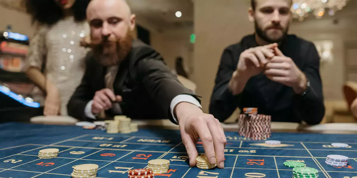 Player-placing-chips