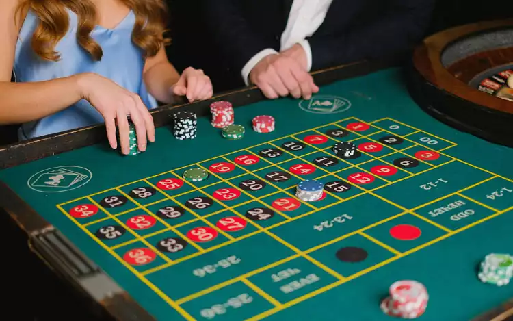Playing-American-Roulette