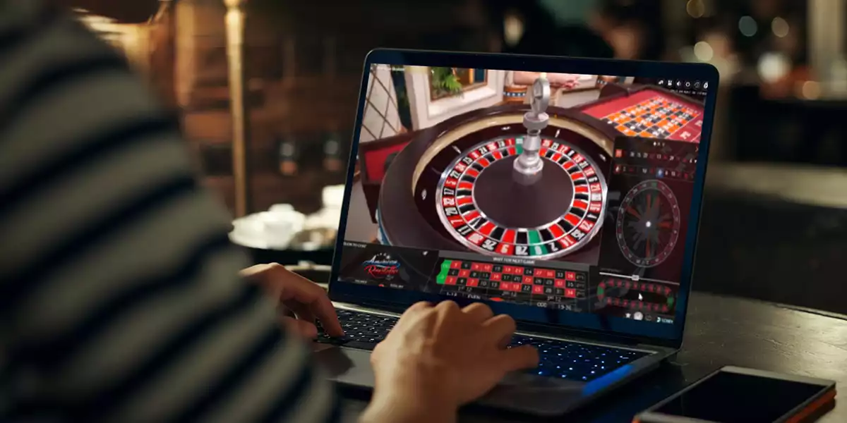Playing-Online-Casino-Games-2