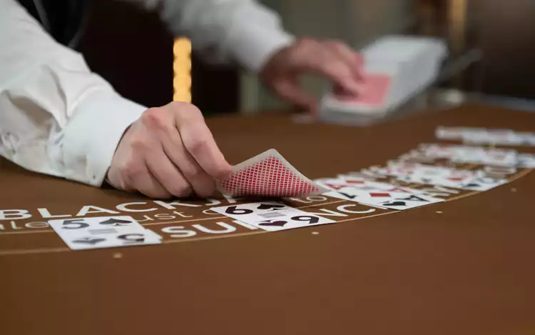 card dealing in blackjack