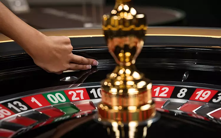 double-zero-roulette-wheel