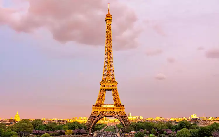 eiffel tower