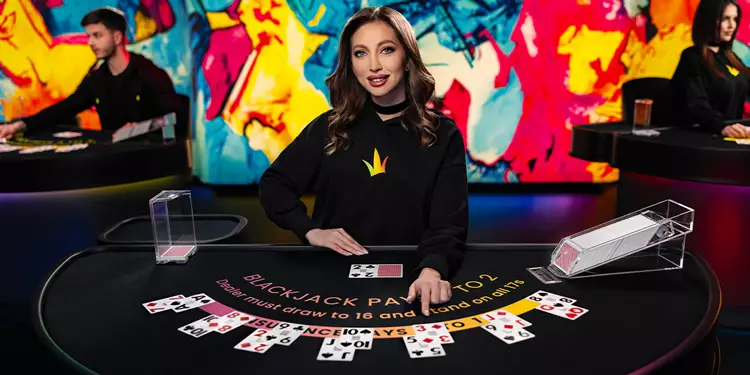 live-blackjack-table