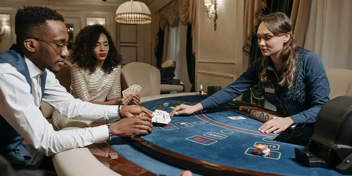 live casino players and dealer