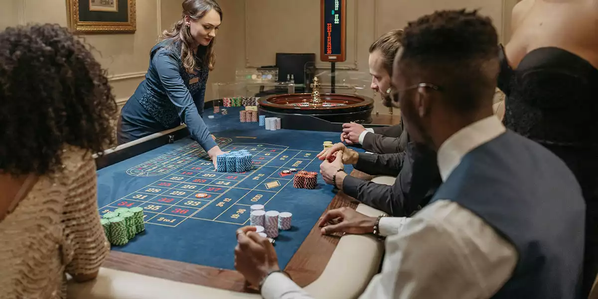 live casino experience with players and dealer