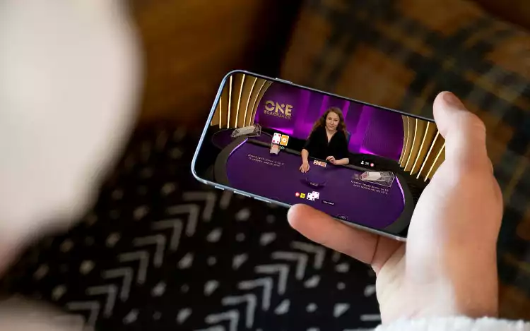 playing one blackjack live in mobile