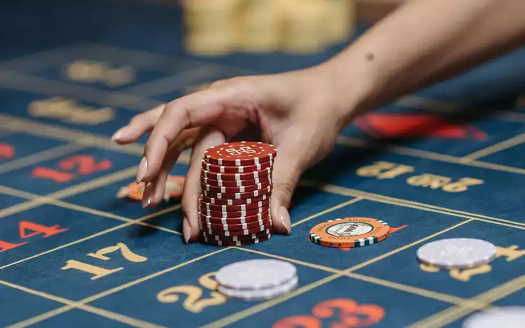 pile of red betting chips