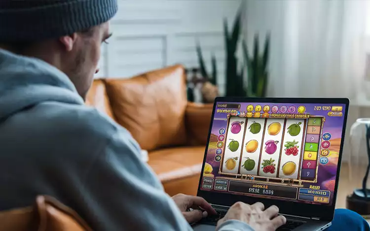 playing online slots laptop