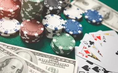 Poker Cash Games vs Tournaments Which Should You Play