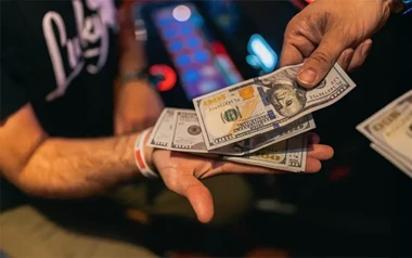 What Is a Hand Pay on a Slot Machine and How Can You Get One