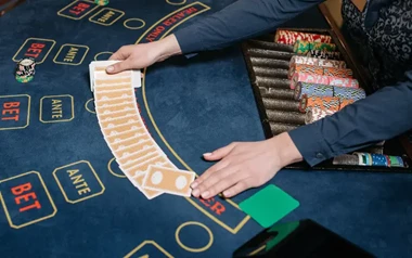 Why Blackjack Uses Different Shoe Sizes