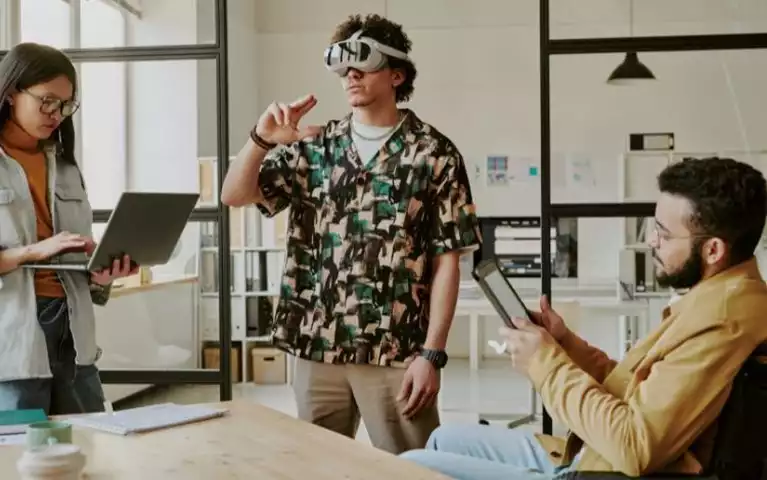 How Virtual Reality Casinos Are Moving Closer to Mainstream Play