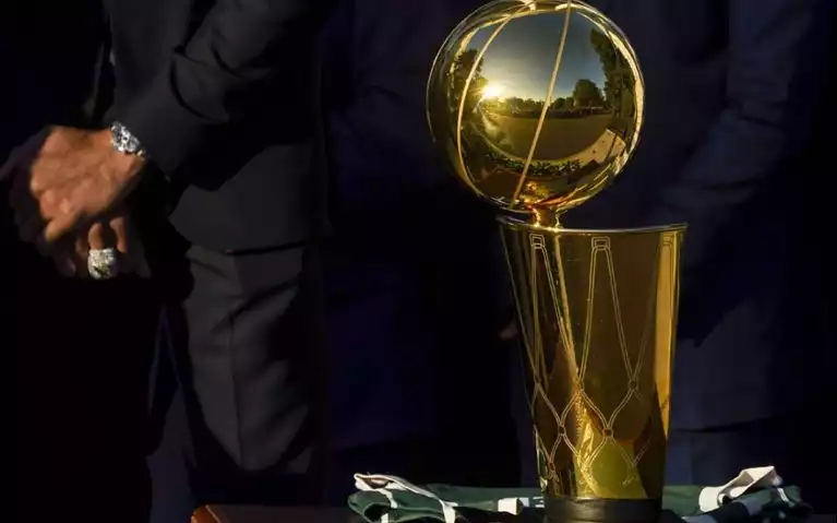 Larry O'Brien Trophy give to the NBA Finals Winner