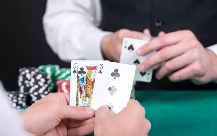 Go Heads-Up for the Ultimate in Poker