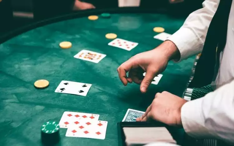 How to Use the Illustrious 18 Responsibly