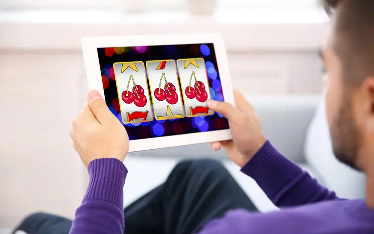 Playing Online Slot