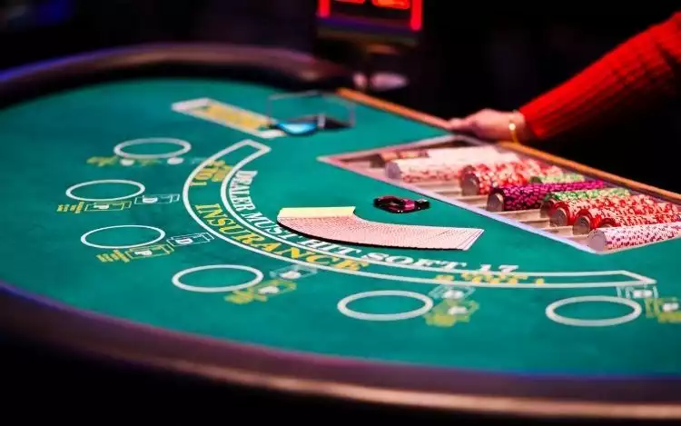 The Appeal of the Super 4 Side Bet