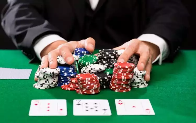 Types of Freeroll Poker Tournaments