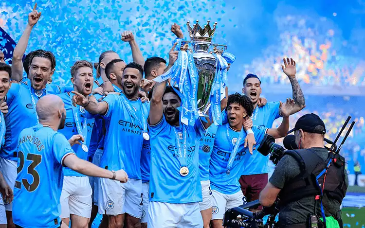 City Win A Third Consecutive Title