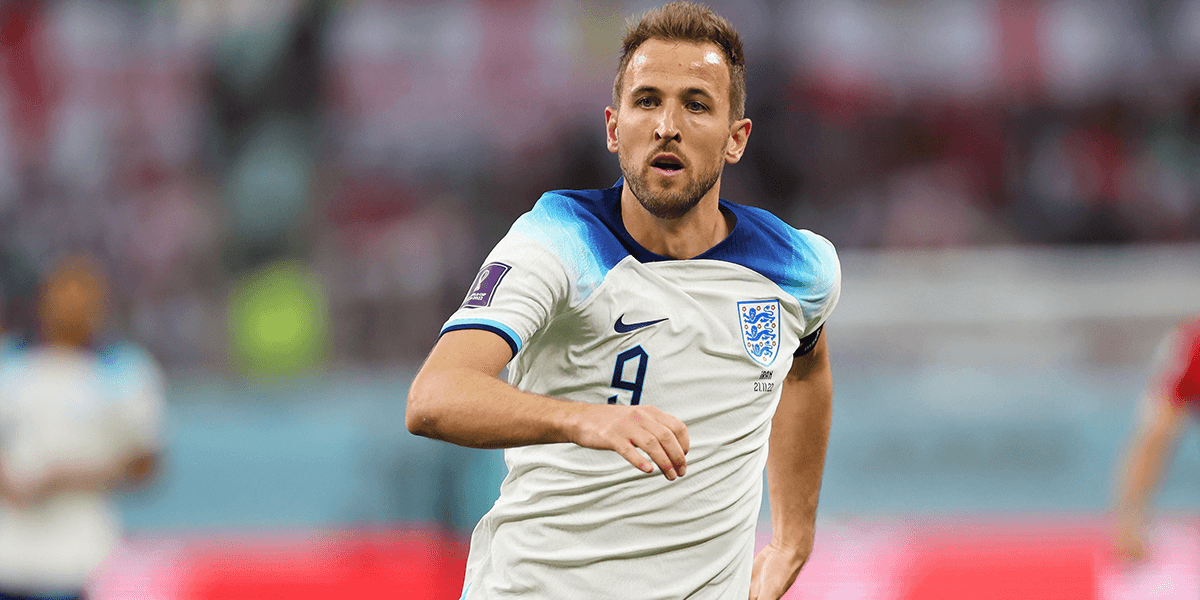 Glen Johnson Exclusive: Kane Must Play Traditional Striker Role