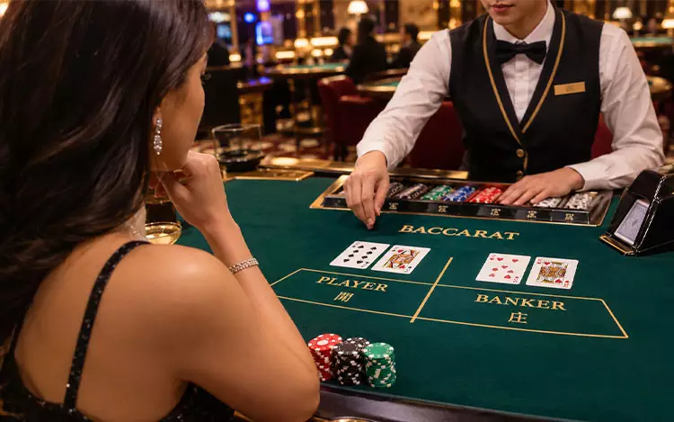 How a Baccarat Round Works: Step by Step