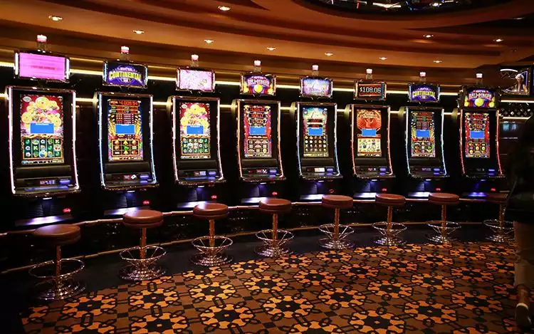 Casino slot machines in luxurious cruise