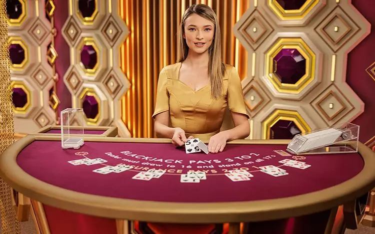 live-casino-table-with-dealer
