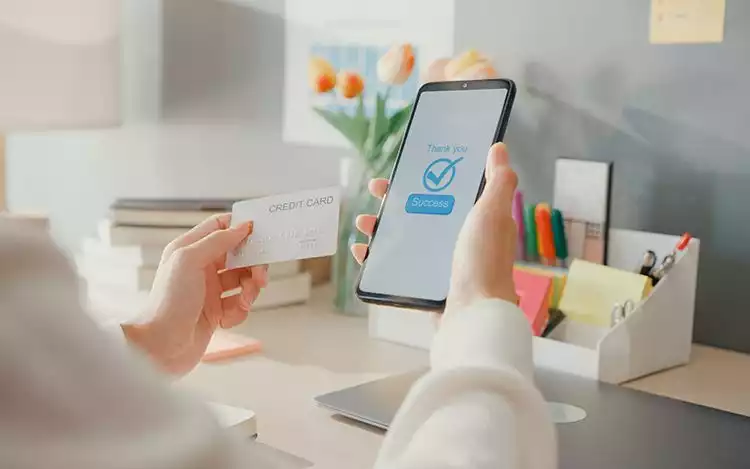 secured payment method notification in mobile