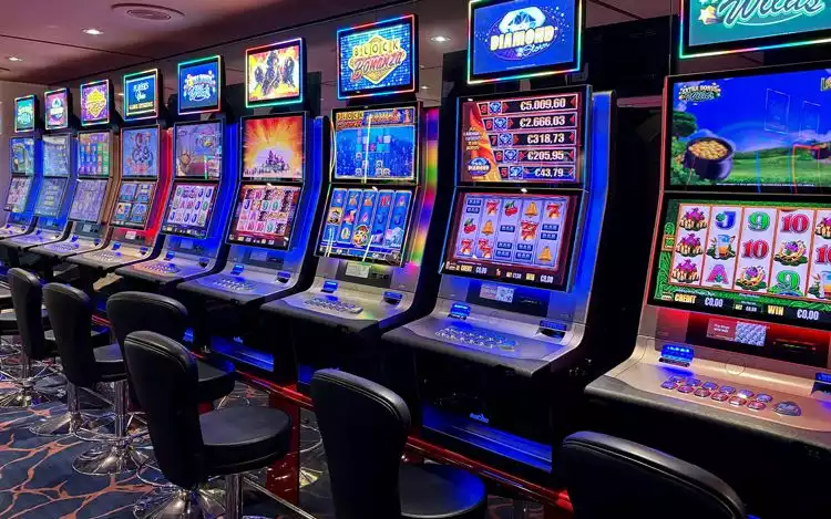 slot machines in physical casino