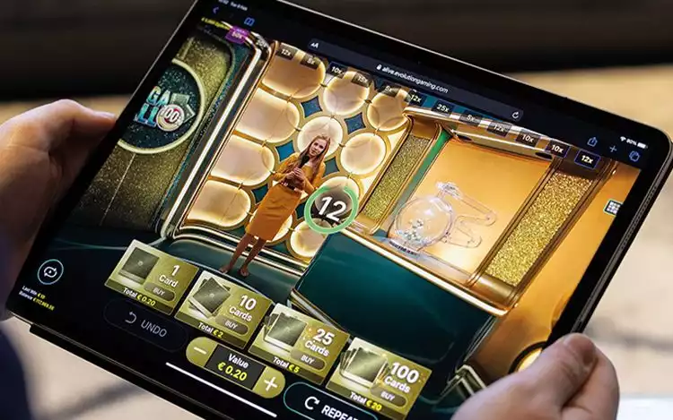 Evolution Gaming live casino on mobile device