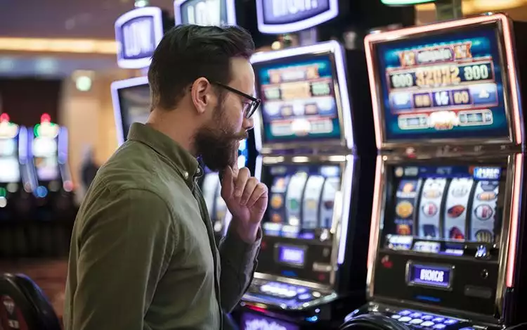 thinking slot player