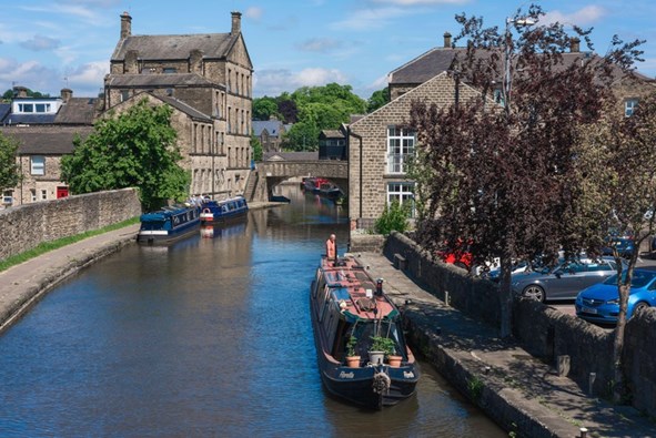 10 Luxury Lodges With Hot Tubs In Yorkshire You Have To Visit