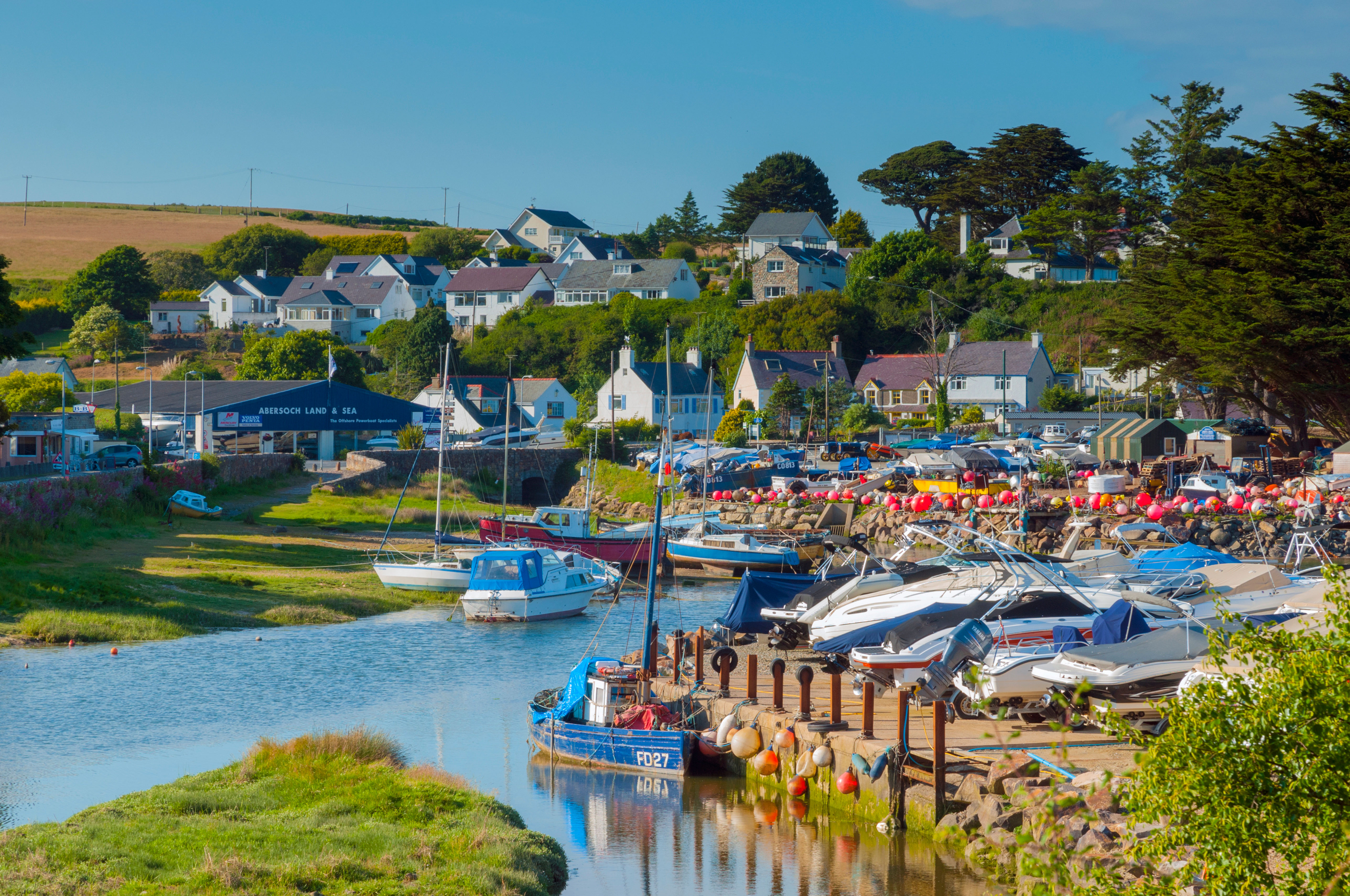 15 Luxury Welsh Cottages By The Sea