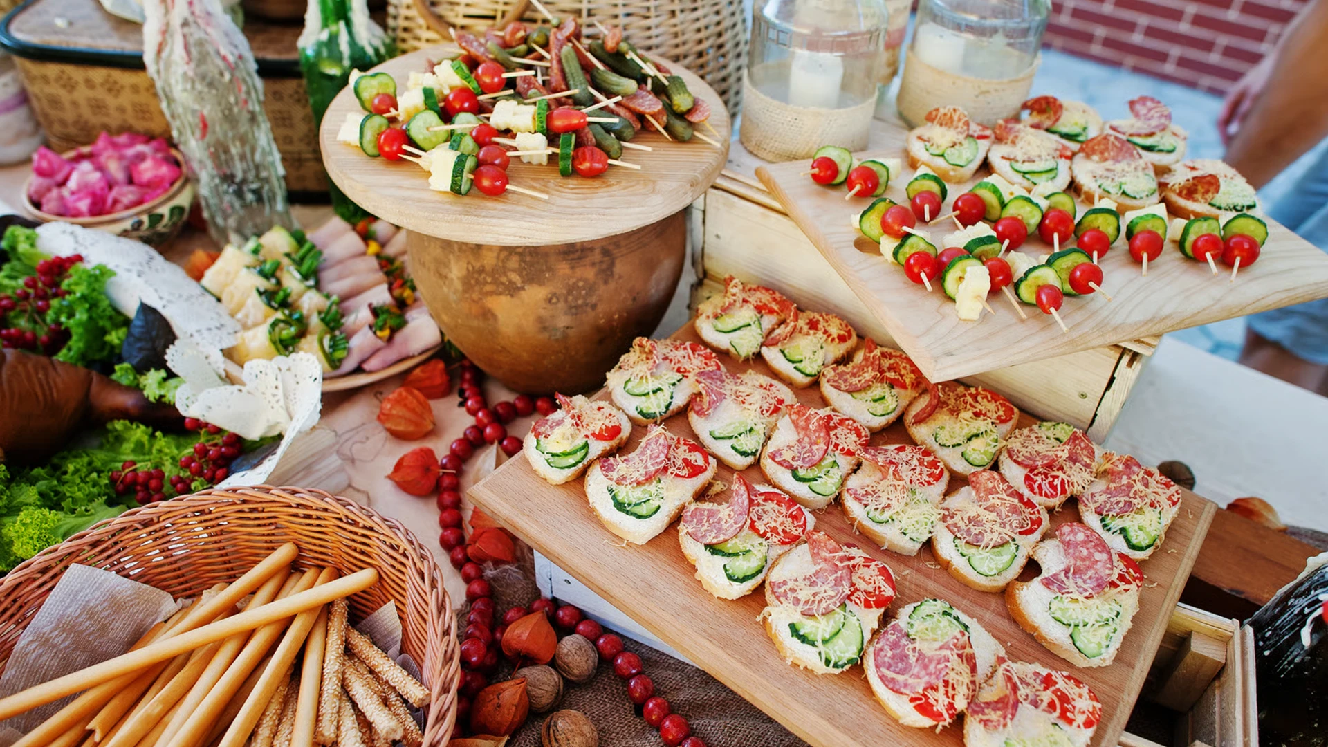 Garden Party Food Ideas That Actually Work Outside