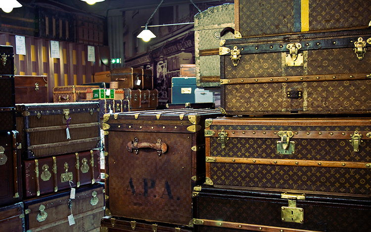 Best Luxury Suitcase Brands