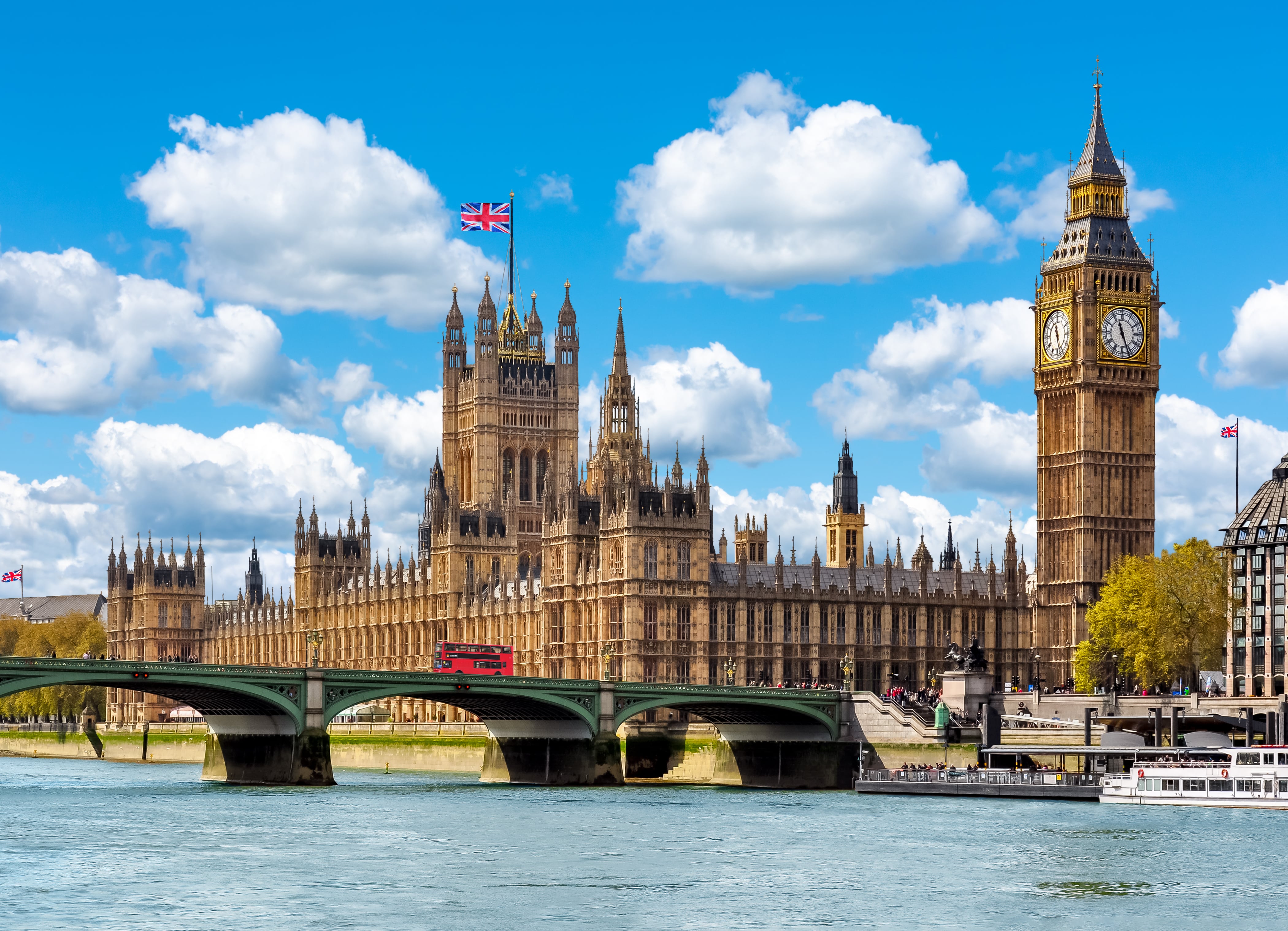 Picture of Big Ben and London Bridge with the Thames in front of it